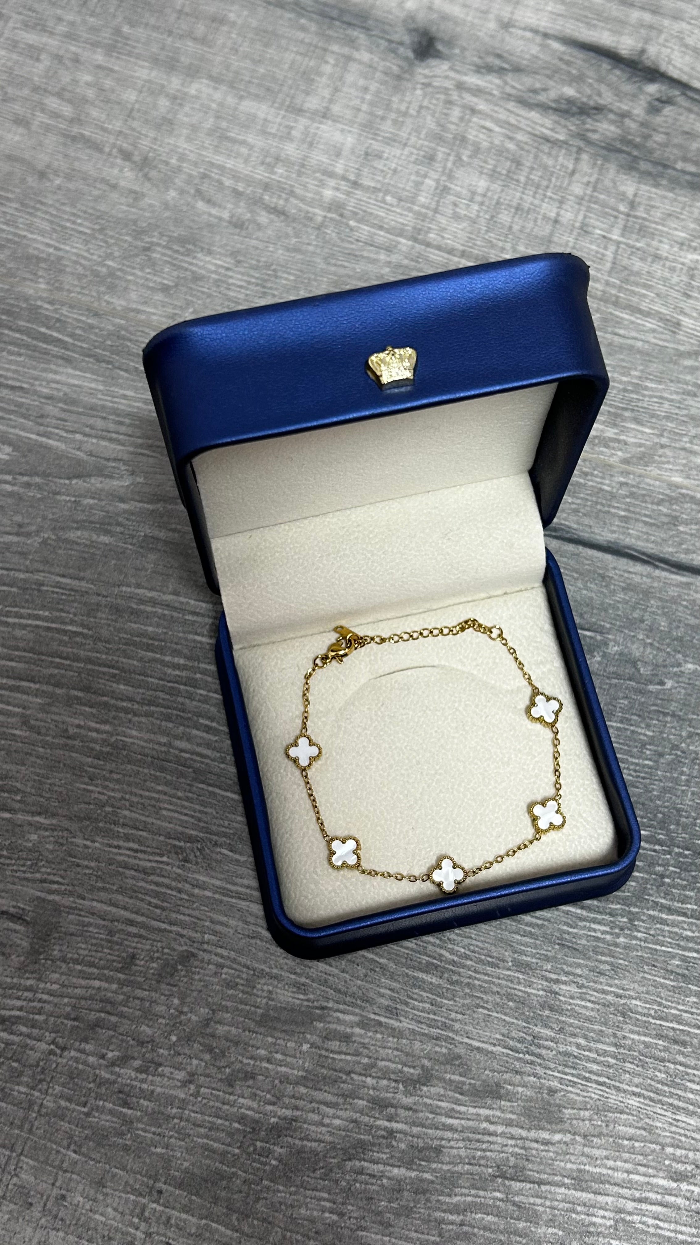 PULSERA ESTILO VC