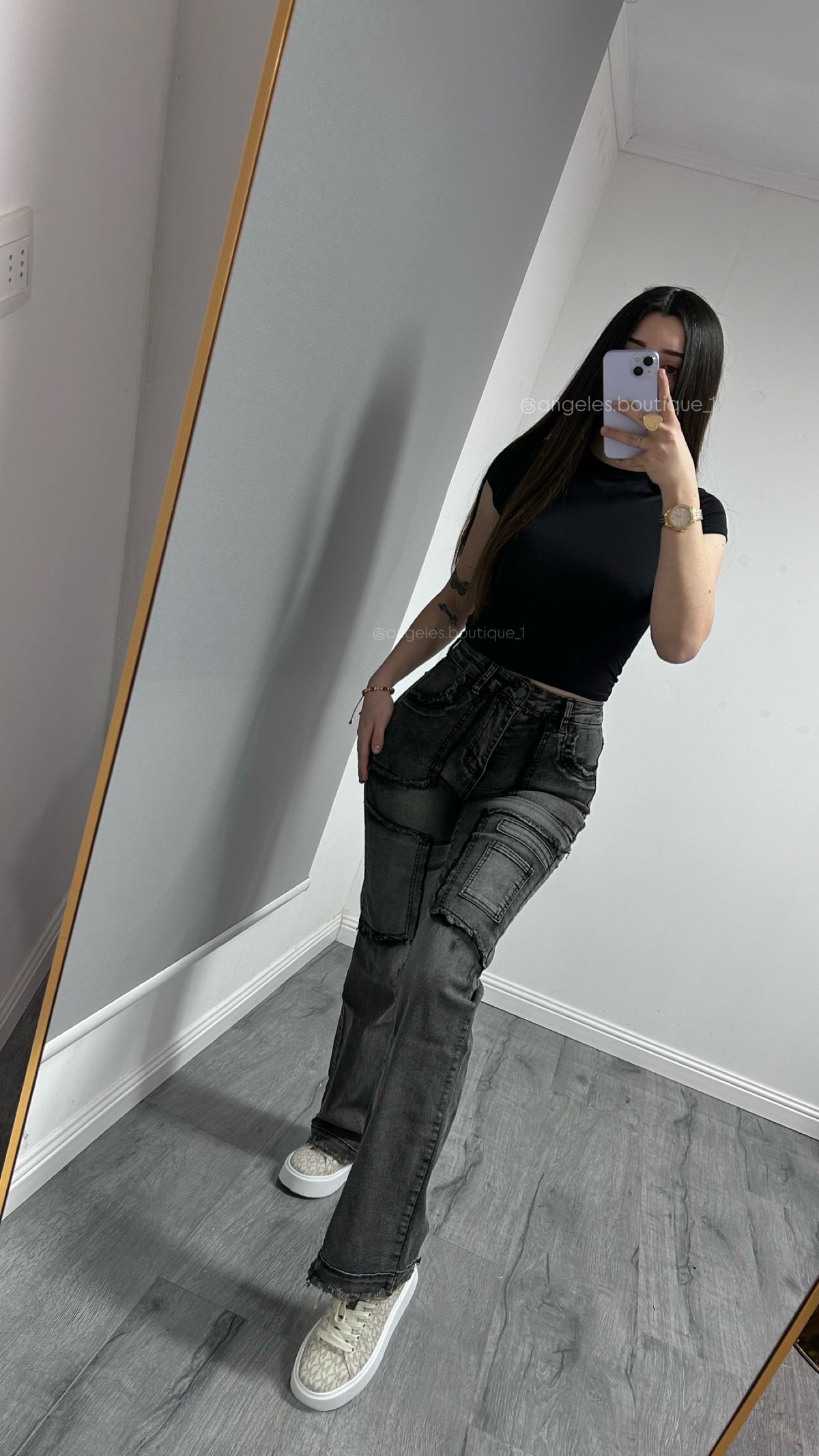JEANS CARGO DESTROYED