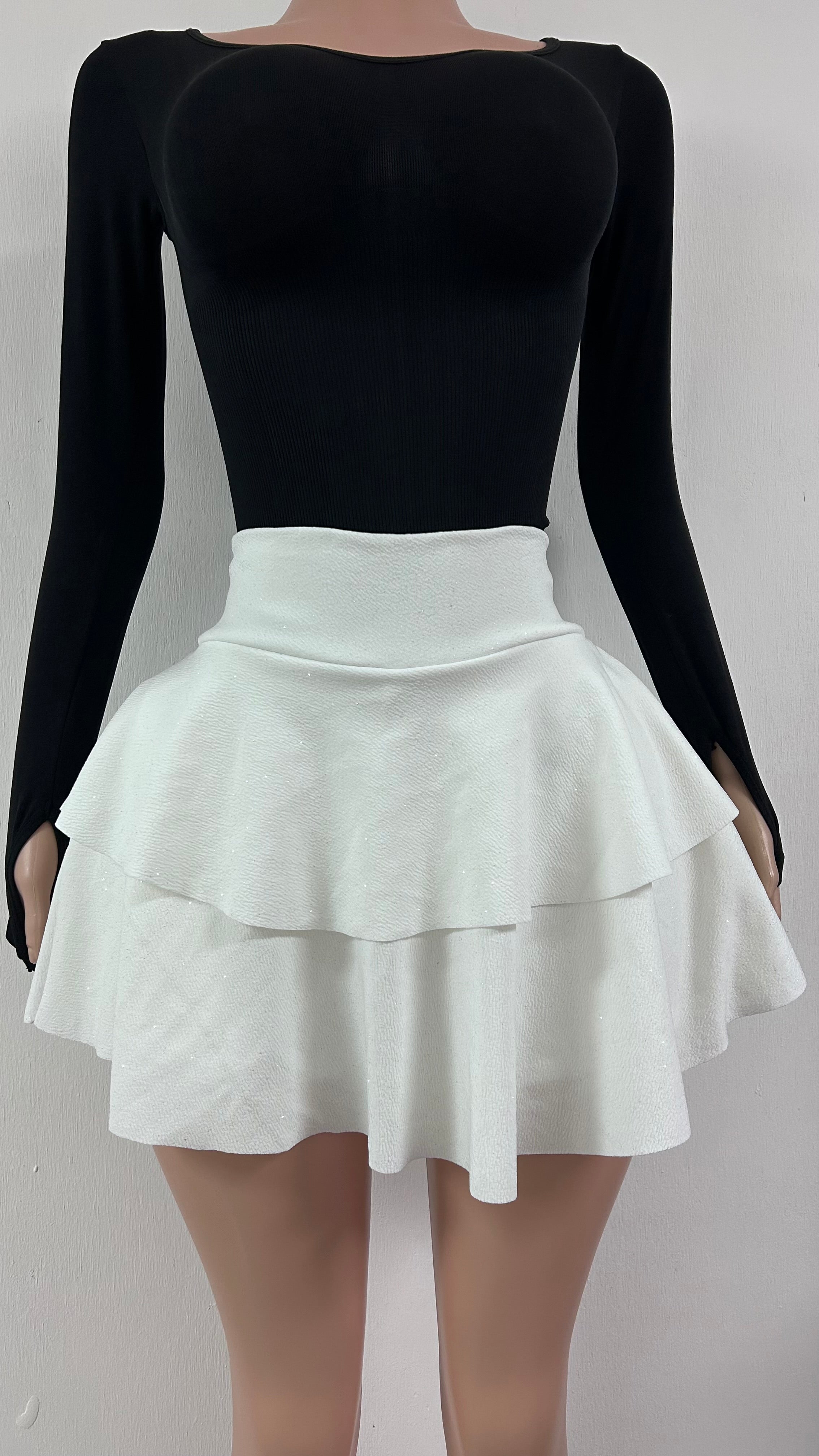 FALDA SHORT CAPAS