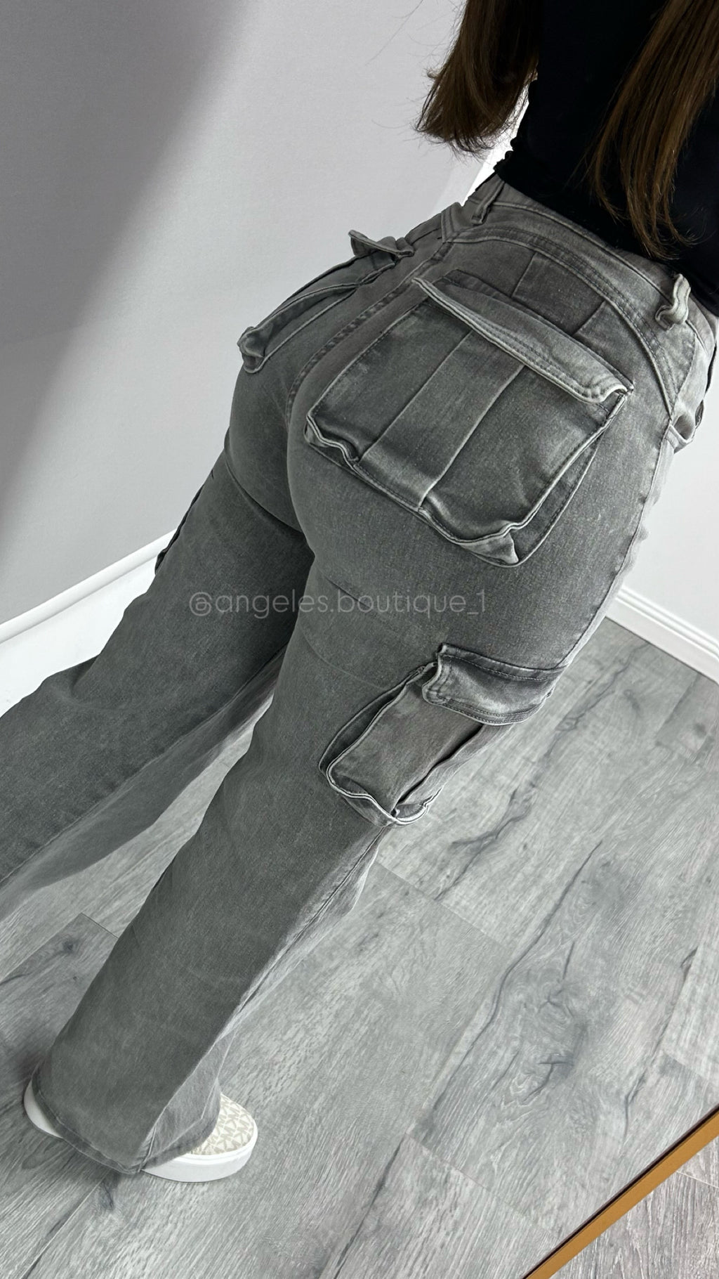 JEANS CARGO ESTILO FASHION NOVA