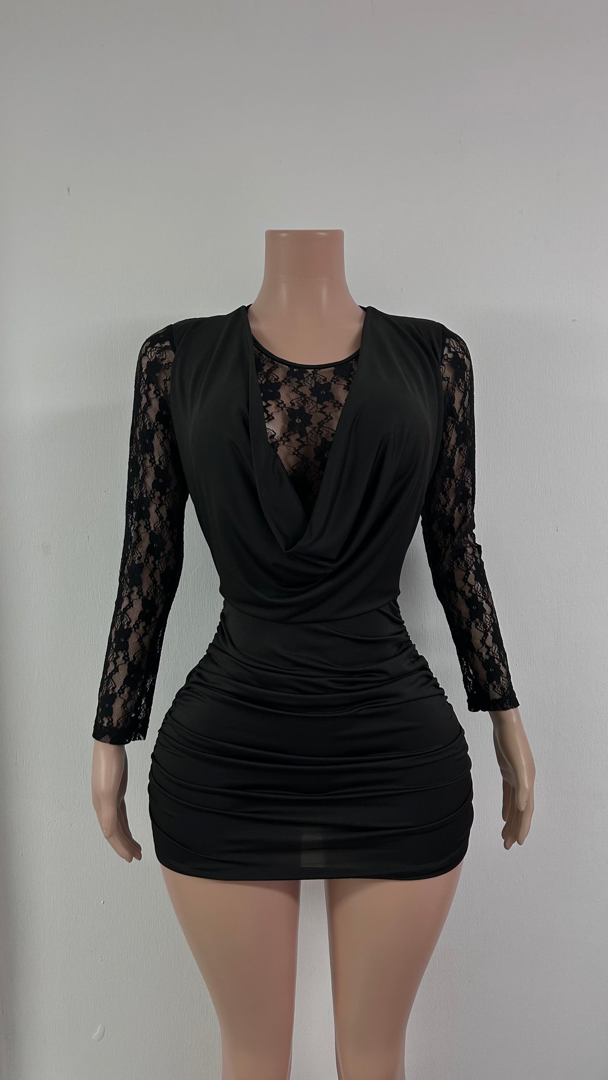 VESTIDO ENCAJE
