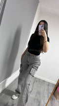 JEANS CARGO ESTILO FASHION NOVA