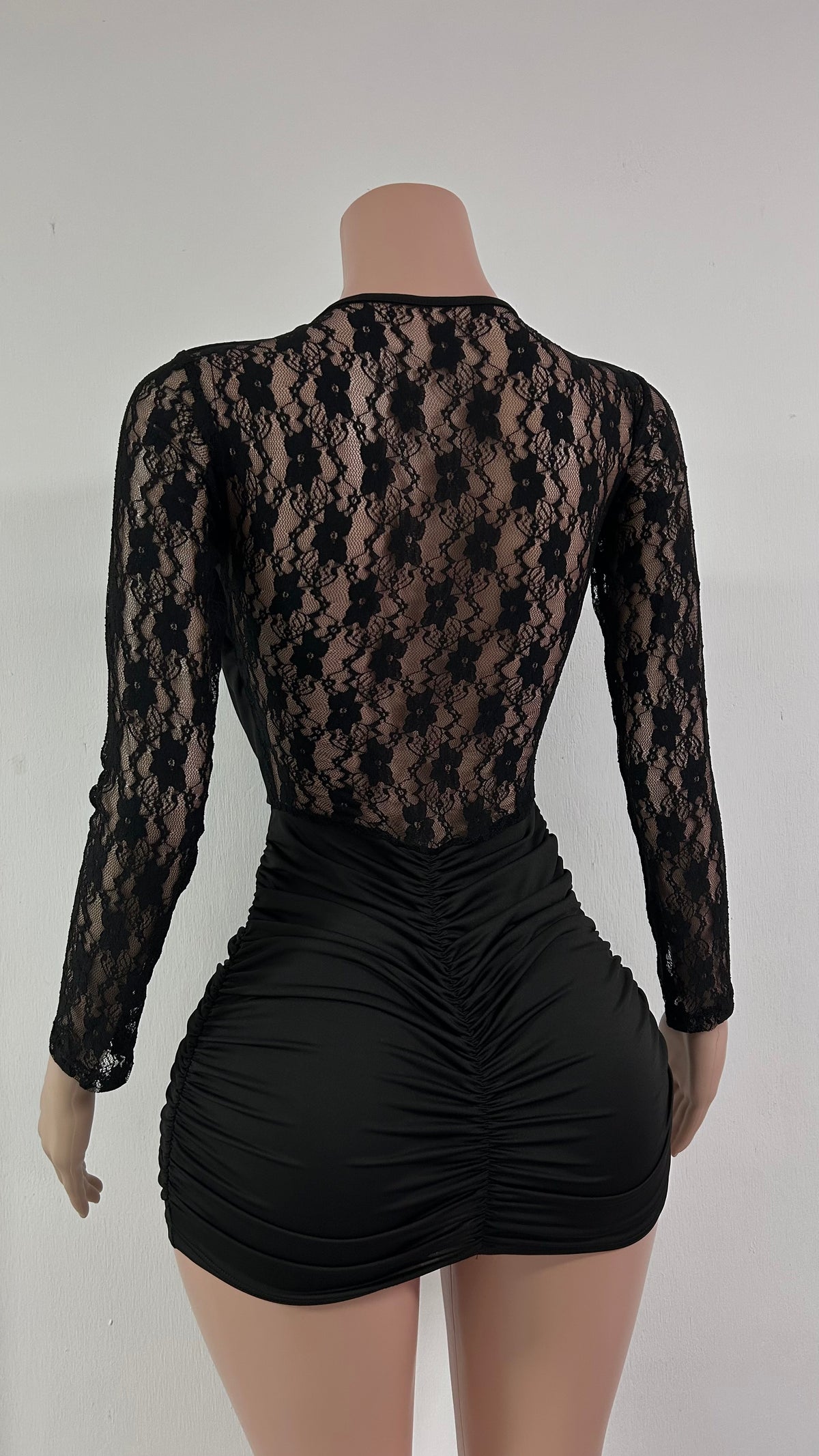 VESTIDO ENCAJE