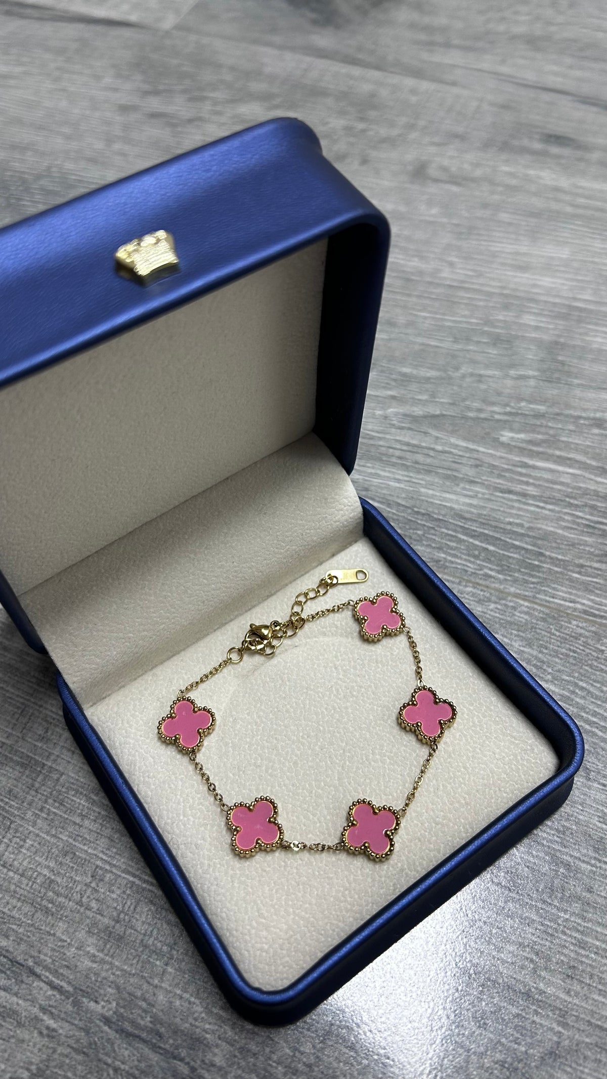PULSERA ESTILO VC